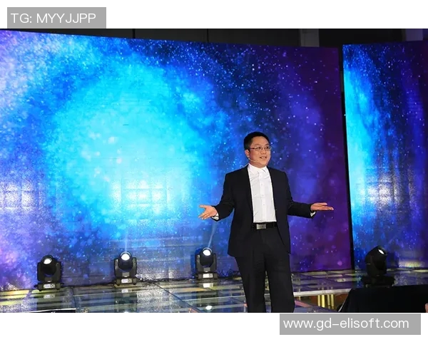 深度对话：周芳如何在网球世界中追寻梦想与成长的故事